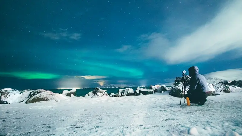 What to Wear to See the Northern Lights